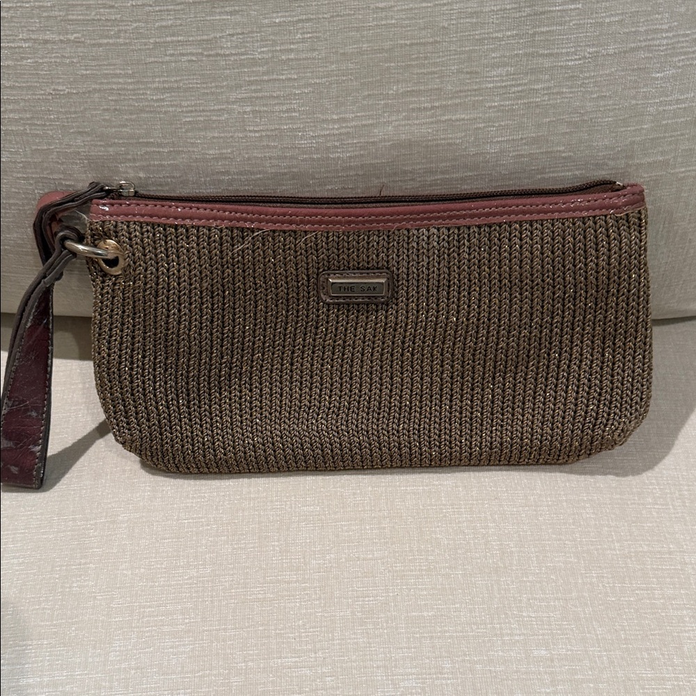 The Sak Brown Woven Wristlet with Mauve Trim and Strap